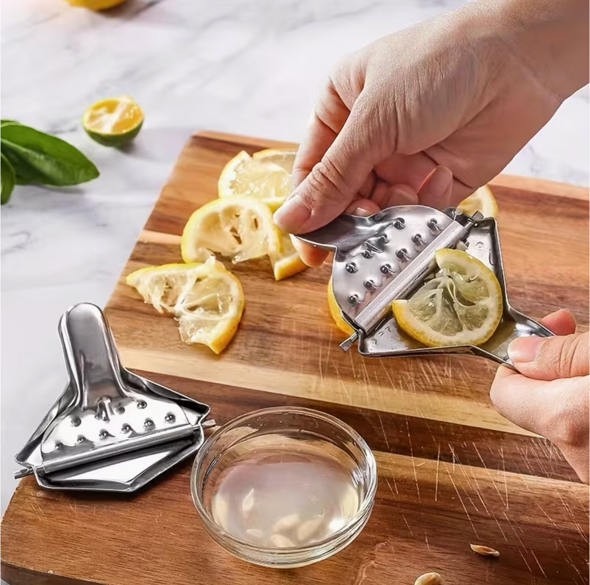 Stainless Steel Lemon Squeezer – Heavy-Duty Hand Press